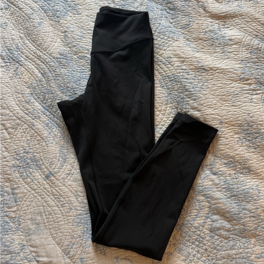 Lululemon Black Wunder Under Leggings